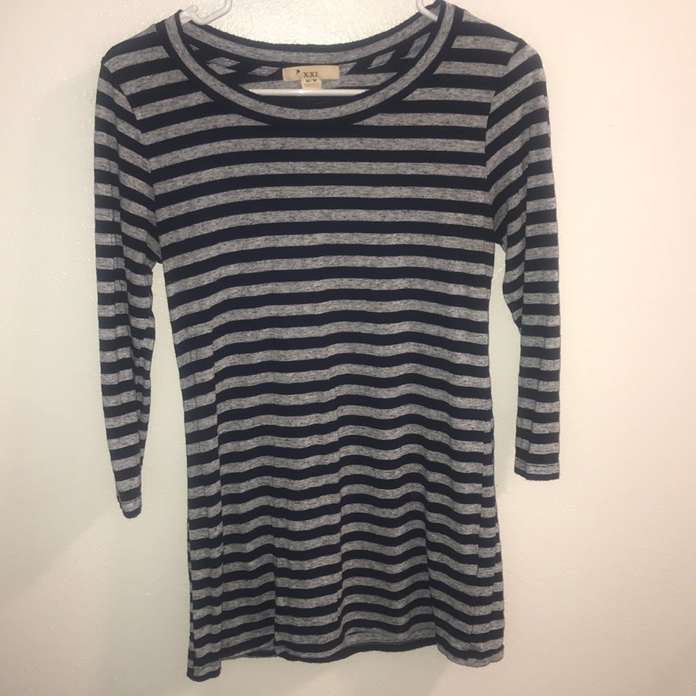 3/4 sleeve striped shirt